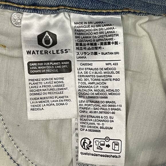 Levis High Rise Shorts Womens Size 34 Blue Raw Hem Hypersoft Casual NEW - Picture 11 of 14